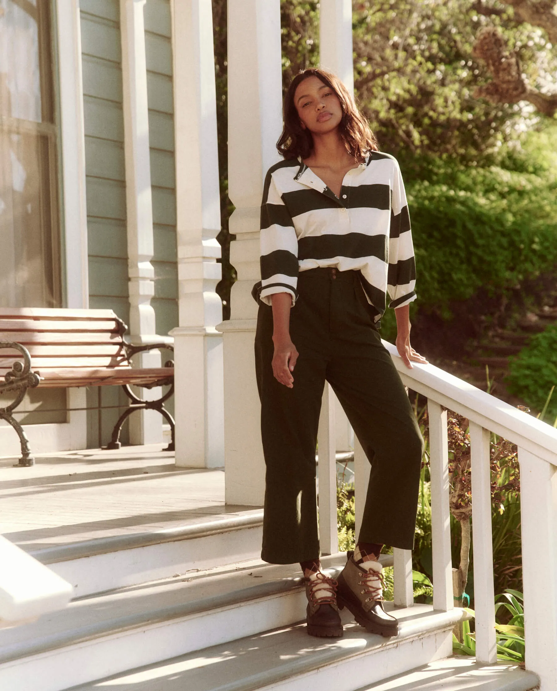 The Great - The Shrunken Henley in Dark Cypress Stripe