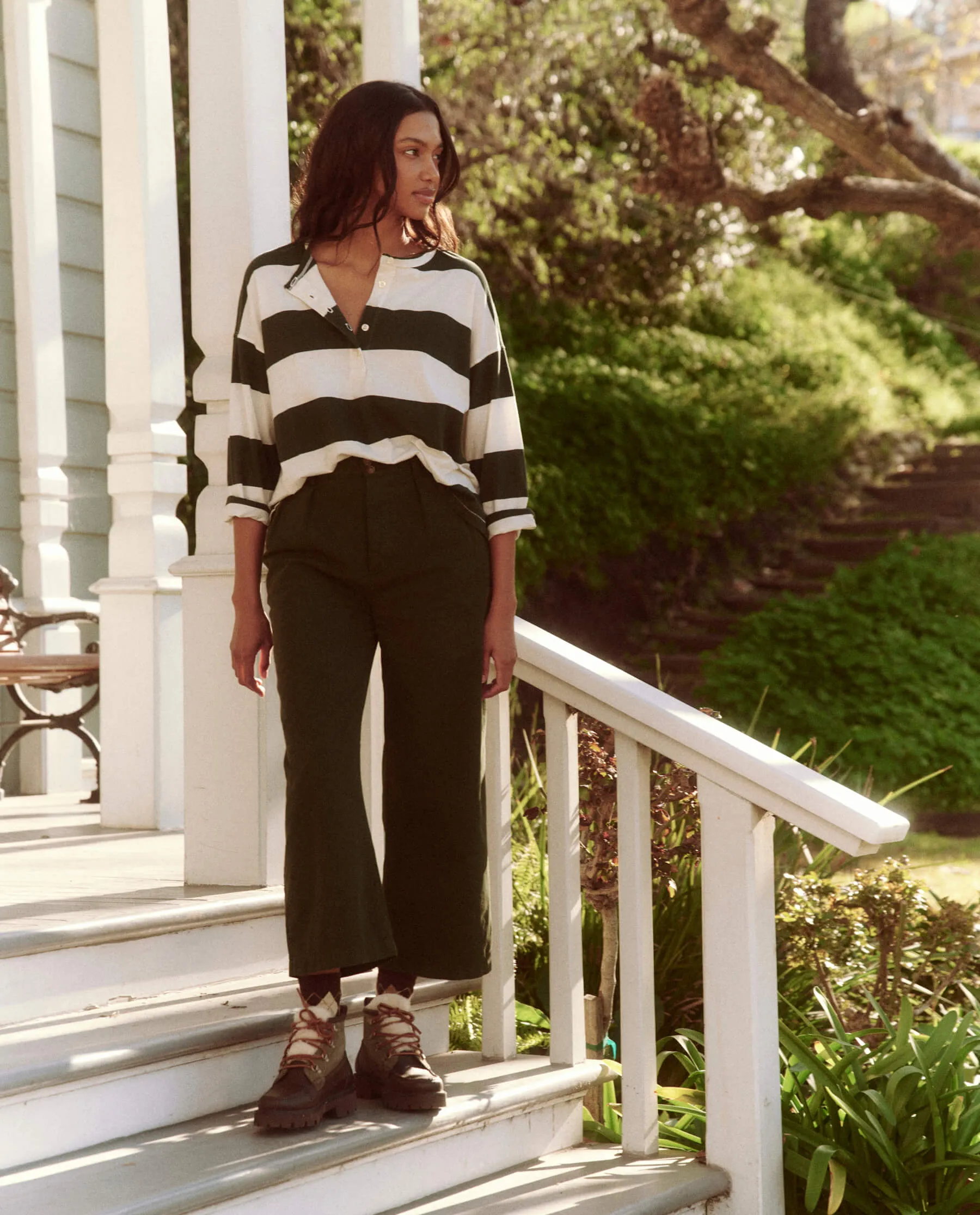 The Great - The Shrunken Henley in Dark Cypress Stripe